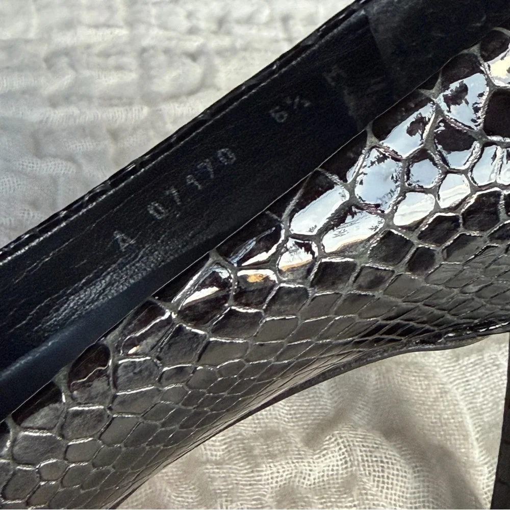 Stuart Weitzman Black Python Embossed Leather Peep Toe Heels 6.5